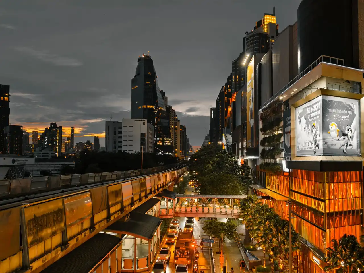 2025年专用汽车行业政策新规对环卫车辆市场的影响分析